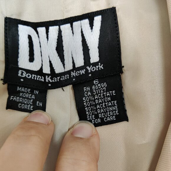 DKNY Women's Pea Coat Size 6 Beige Rayon Blend Quiet Luxury Business Casual Chic - Picture 2 of 9